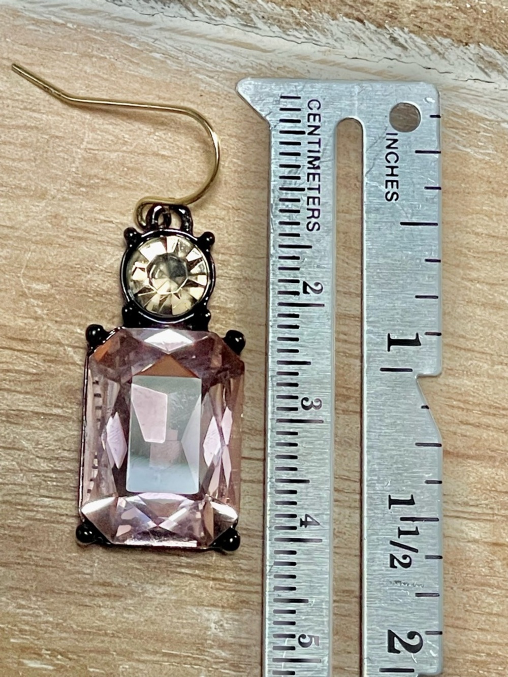Light Pink Crystal Drop Earrings - Elegant Women's Jewelry - Picture 3 of 4